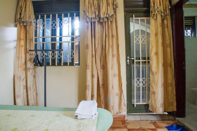 Rays Hotel Mbarara Екстериор снимка