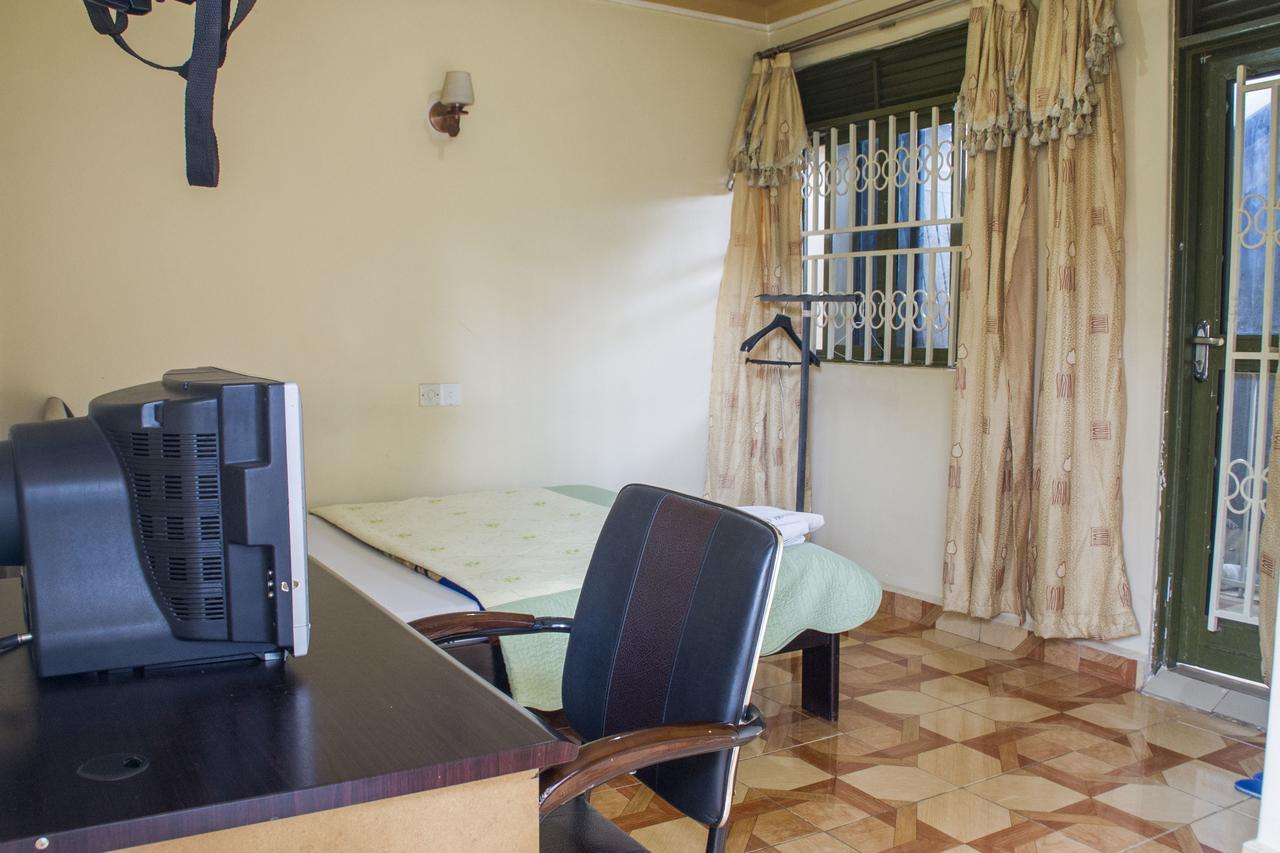 Rays Hotel Mbarara Екстериор снимка