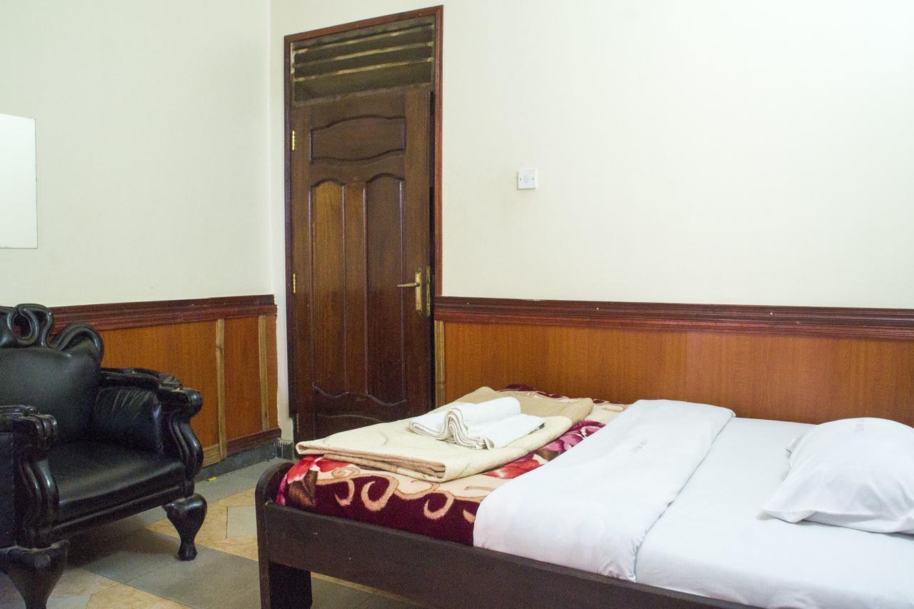 Rays Hotel Mbarara Екстериор снимка